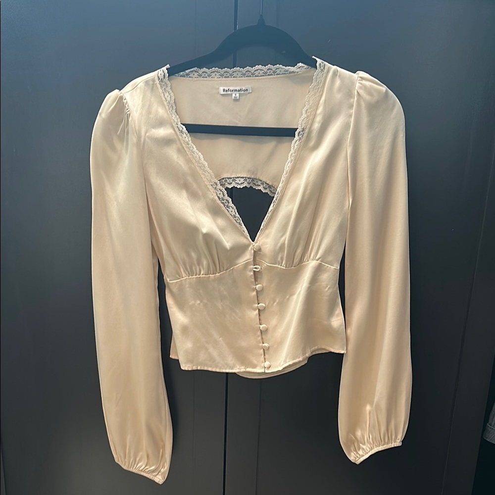 Reformation Cream Long Sleeve Fitted Blouse